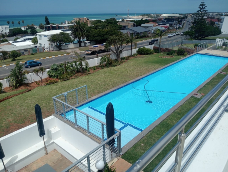 5 Bedroom Property for Sale in Jeffreys Bay Central Eastern Cape